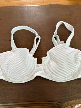 La Vie En Rose Aqua Ribbed Bikini Top White Medium NWT